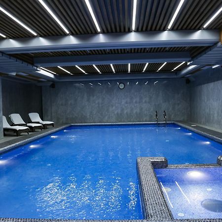 Hotel Mir Luxe Plaza Taschkent Exterior foto