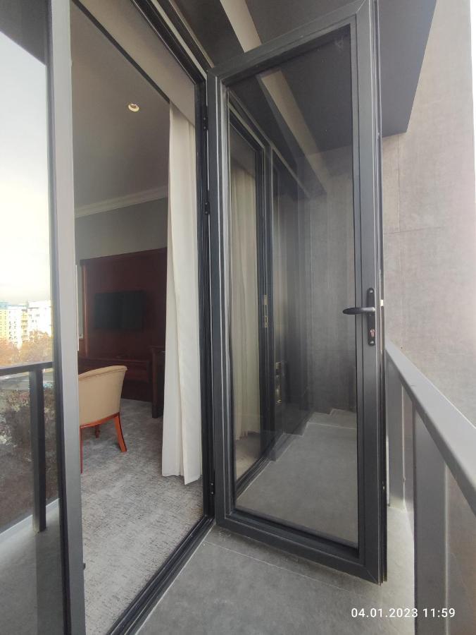 Hotel Mir Luxe Plaza Taschkent Exterior foto