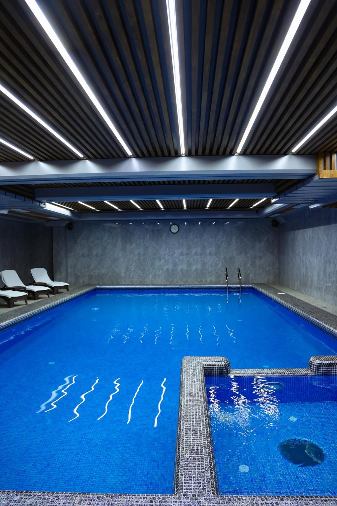 Hotel Mir Luxe Plaza Taschkent Exterior foto